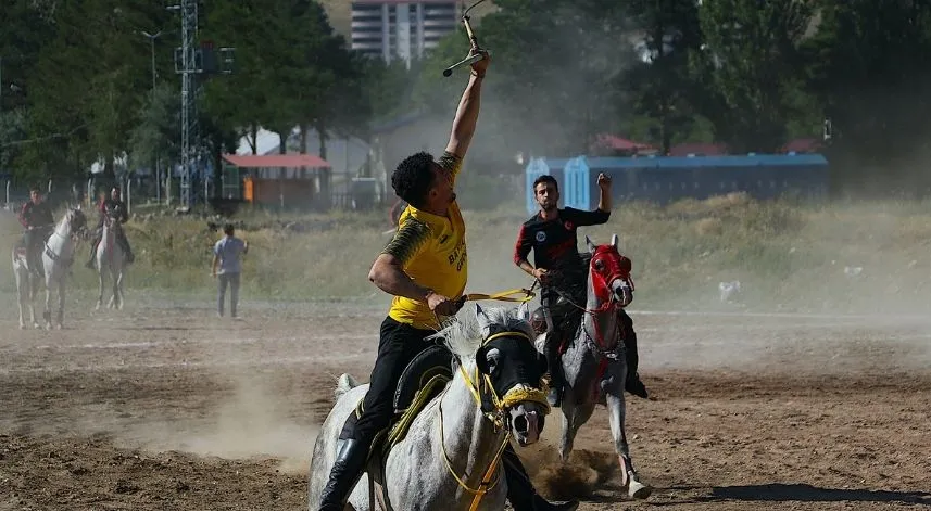 Bayburt'ta cirit gösterisi yapıldı