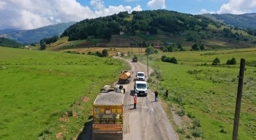 Ordu'nun Uluvahta Yaylası yolu asfaltlanıyor