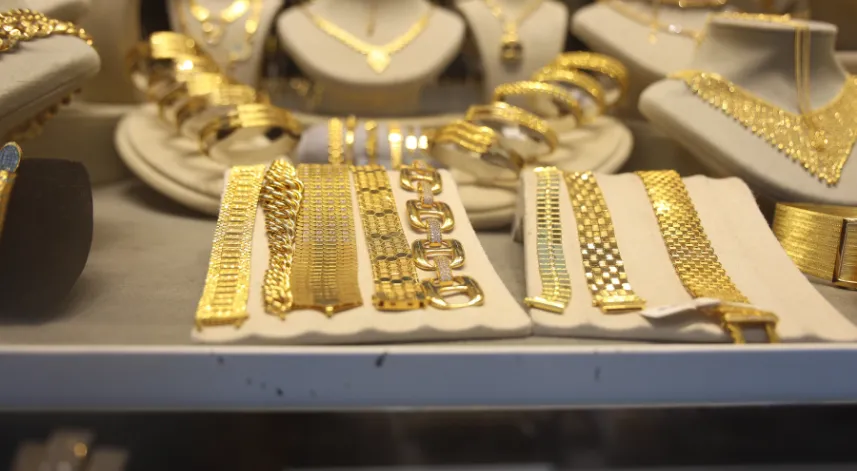 Piyasalardaki sahte dolar söylentisi altına olan rağbeti arttırdı