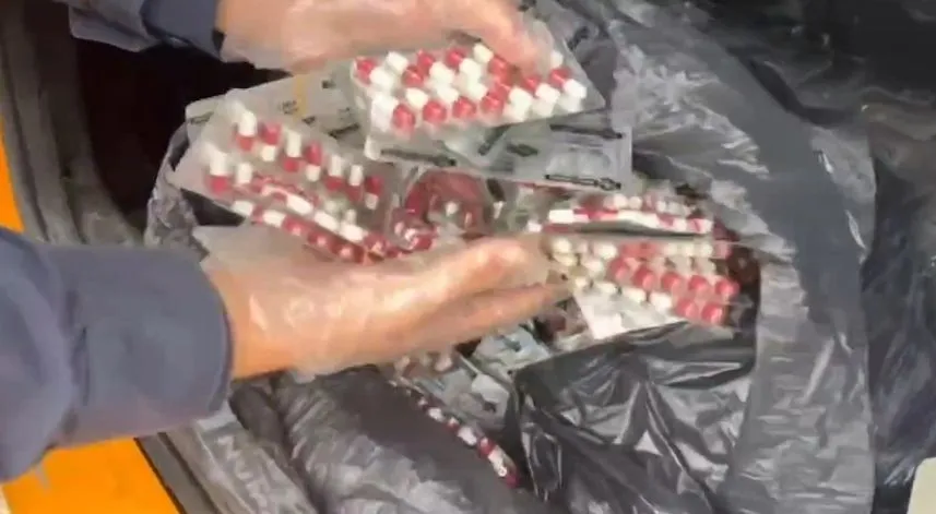 Ticari takside binlerce psikotrop hap ele geçirildi