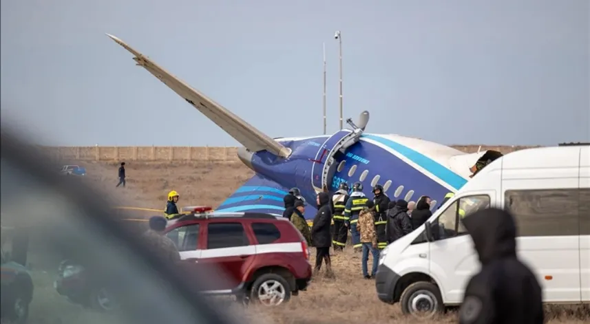 Kazakistan'daki uçak kazasında 38 kişi hayatını kaybetti