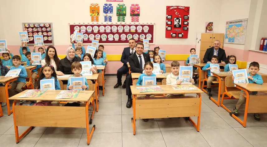 Milli Eğitim Bakan Yardımcısı Ökten, Düzce'de karne törenine katıldı