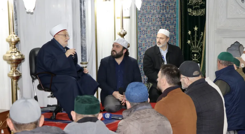 Mescid-i Aksa İmam Hatibi Şeyh İkrime Sabri, Trabzon'da cuma namazını kıldırdı