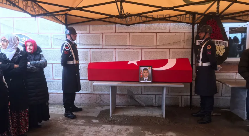 Kazada hayatını kaybeden uzman çavuş son yolculuğuna uğurlandı