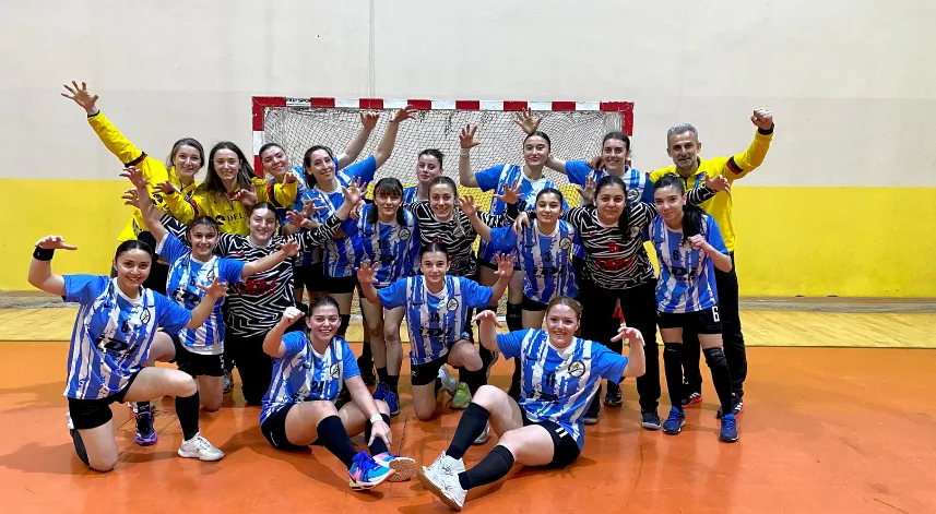 Dişi Atmacalar Play-Off’a Fırtına Gibi Başladı