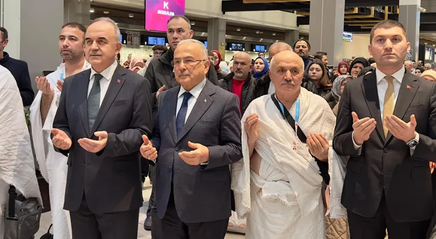 Ordu'da 213 kişilik umre kafilesi dualarla uğurlandı