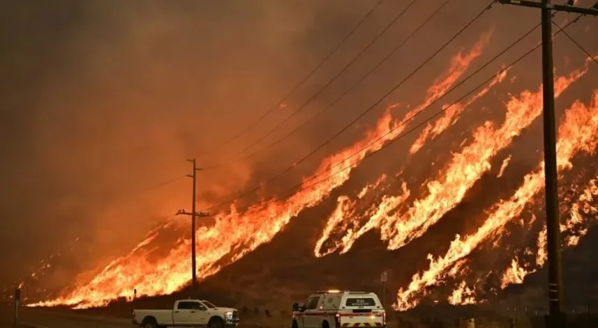 Los Angeles'ta çıkan yeni yangın!