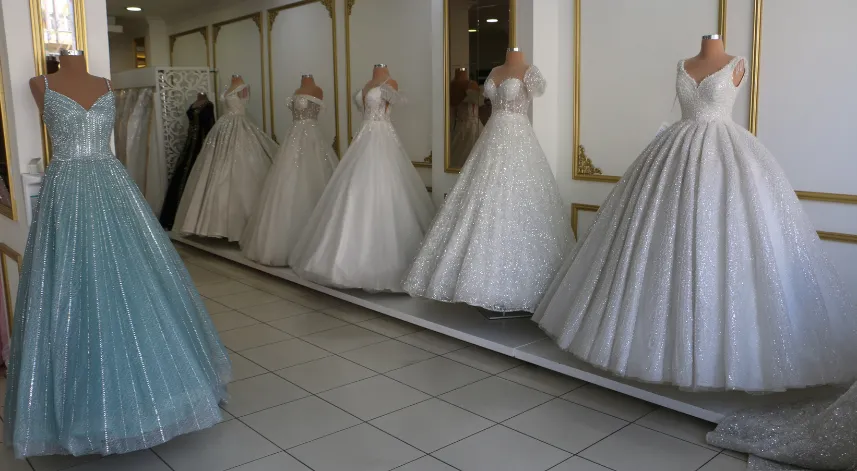 Evlilik için adım atan çiftler, masraflardan kaçıp sade tören tercih ediyor