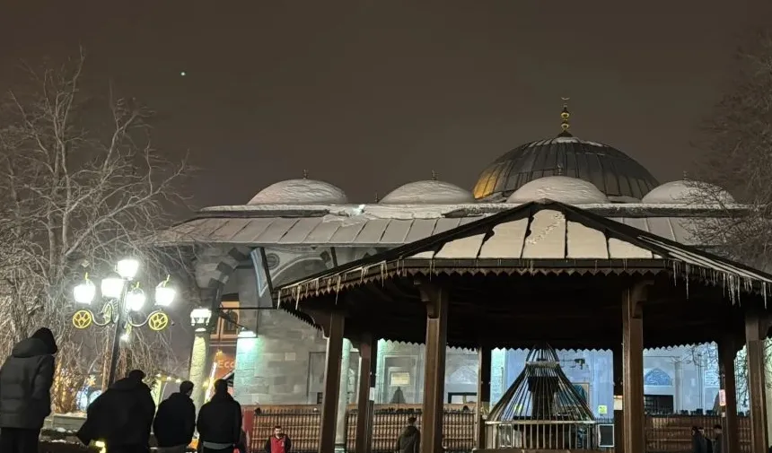 Erzurum'da Miraç Kandili dualarla idrak edildi