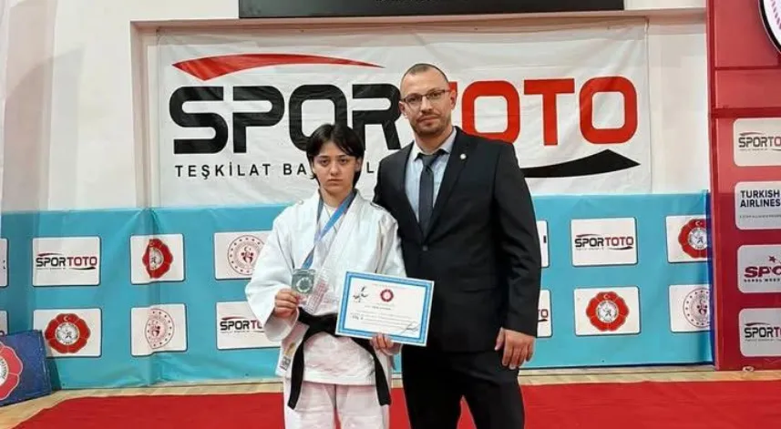 Rize-Pazarlı Judocu Ennur Çiftyıldız Türkiye ikincisi oldu!