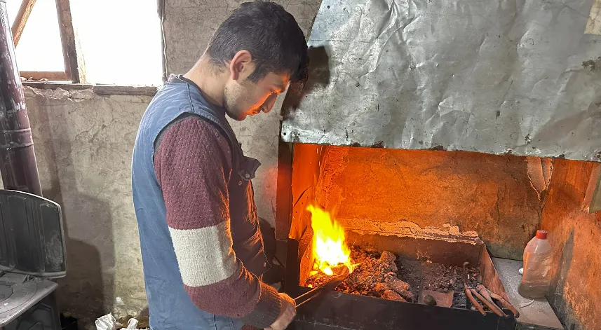 Genç imalatçı Karabörk bıçağını geleceğe taşımayı hedefliyor