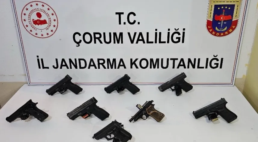 Çorum'da yasa dışı silah ticareti yaptığı belirlenen zanlı tutuklandı