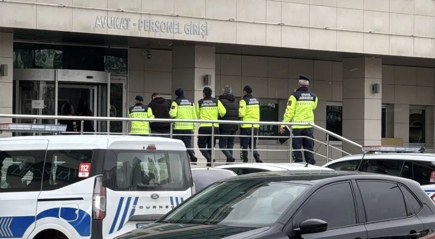 Taraftarlar arasında çıkan kavgaya ilişkin 4 zanlı tutuklandı