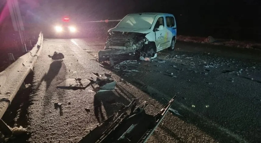 Çorum'da 2 aracın çarpışması sonucu 6 kişi yaralandı