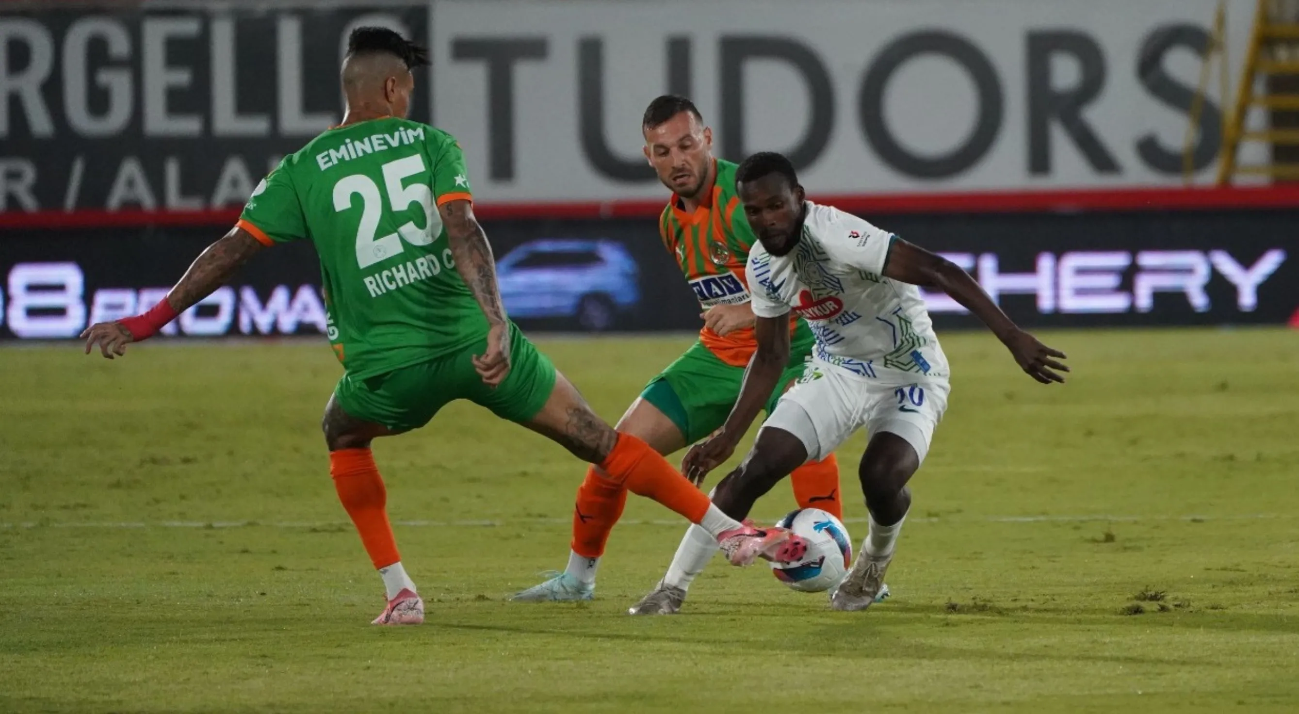 Çaykur Rizespor ile Alanyaspor rekabetinde 14. randevu