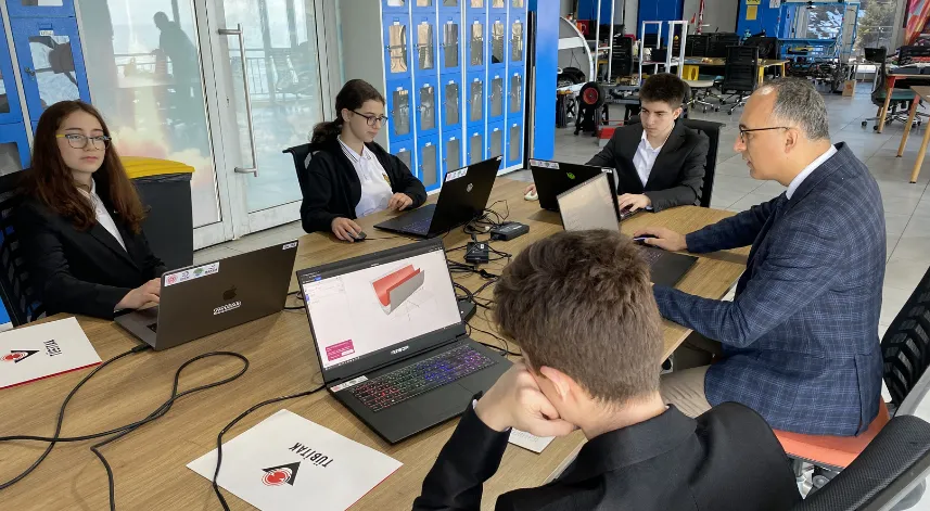 TÜBİTAK'ta 3 alanda birincilik kazanan Zonguldaklı öğrenciler, Türkiye finalinde yarışacak