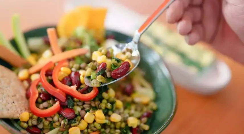 Aşırı kilo, diyabet, kalp, felç gibi pek çok riski beraberinde getiriyor