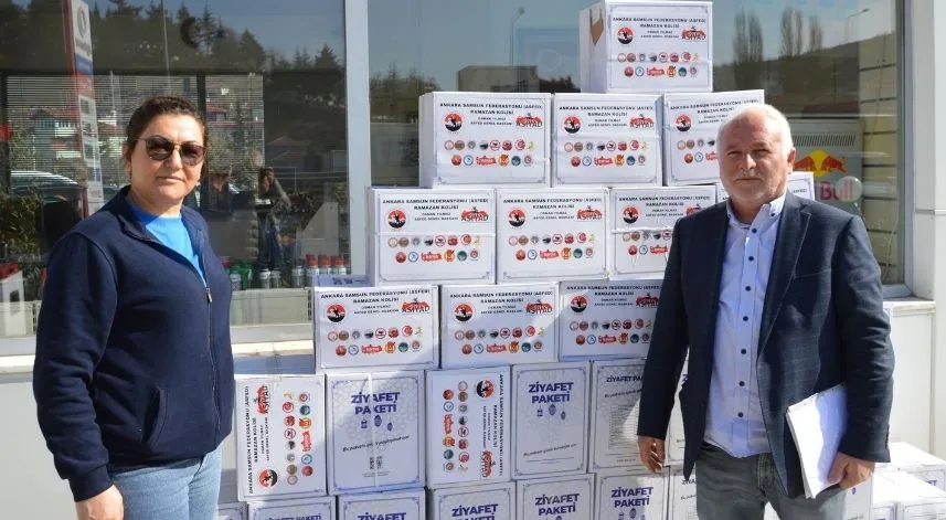 Havza'da ASFED 250 adet ramazan kolisi dağıttı