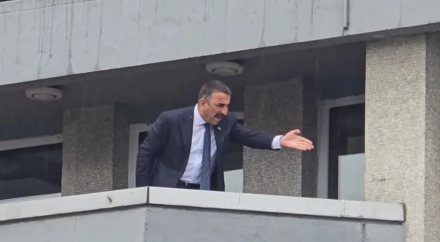 Zonguldak Valisi Hacıbektaşoğlu’ndan alternatif tören tepkisi