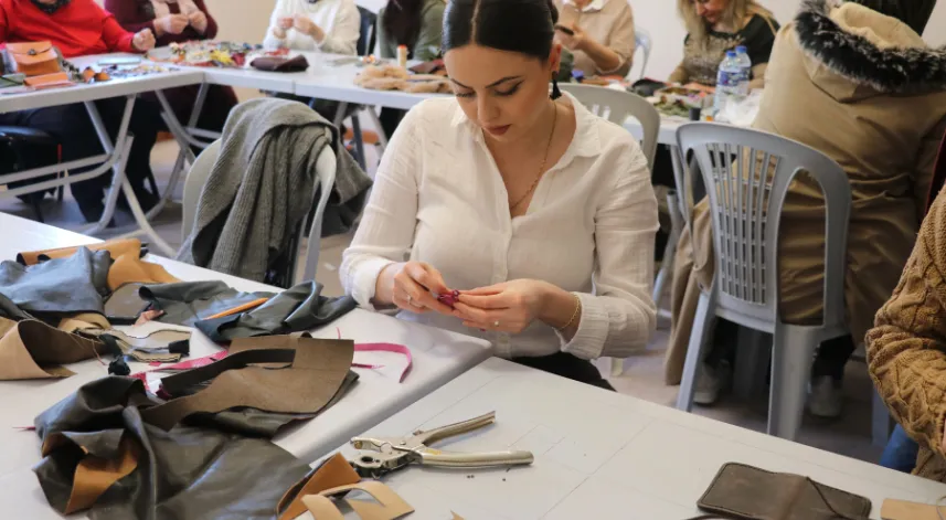 Karabük'te düzenlenen çalıştayla unutulmaya yüz tutan dericilik canlandırılmaya çalışılıyor