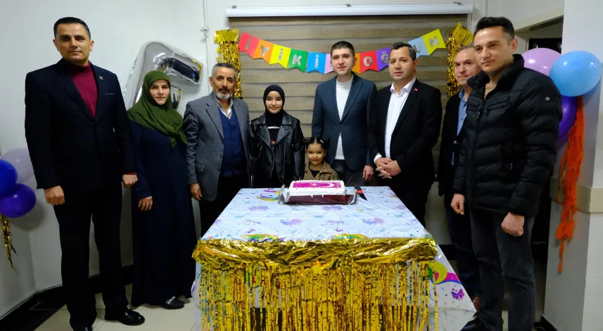 Şehit kızına sürpriz doğum günü