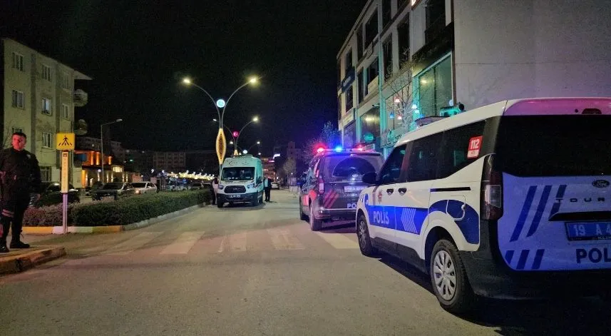 Bıçaklı kavgada 1 kişi öldü, 3 kişi yaralandı