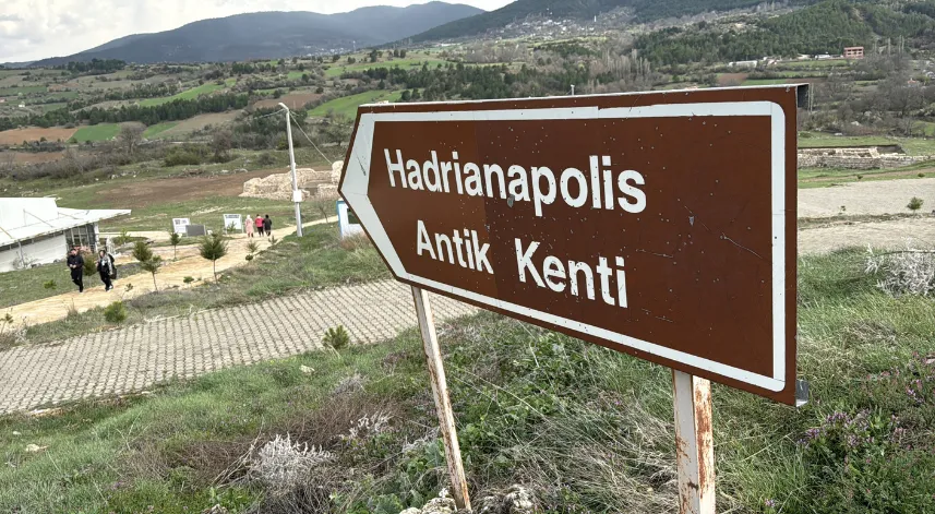 Bayramda Karabük'teki antik kenti ziyaret edenler tarihte yolculuk yaptı