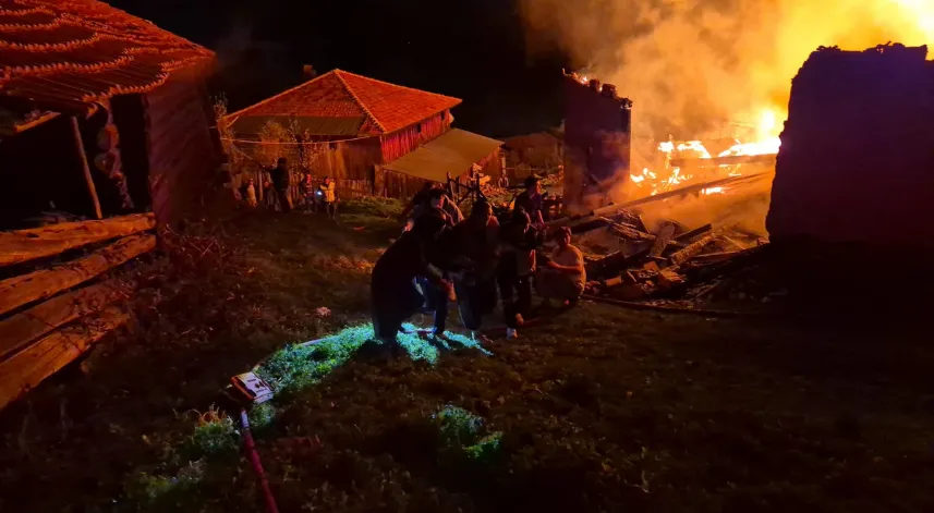 Kastamonu'da çıkan yangında 1 ev zarar gördü