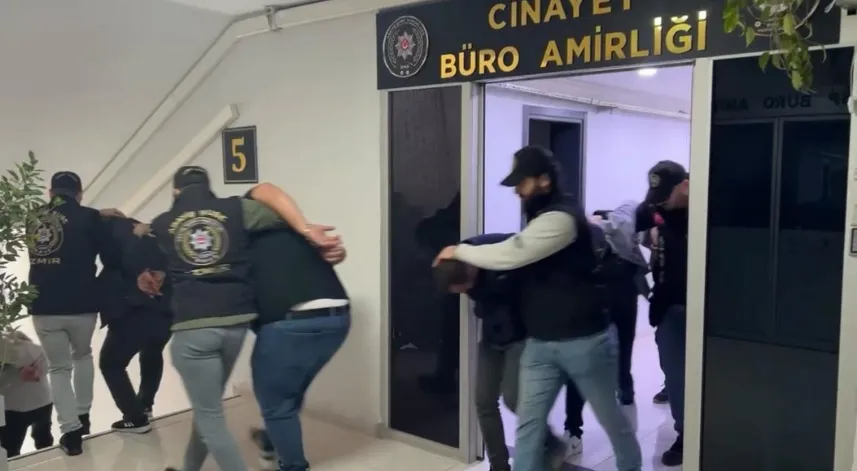 İzmir’de silahlı kavga: 3 ölü, 7 tutuklama