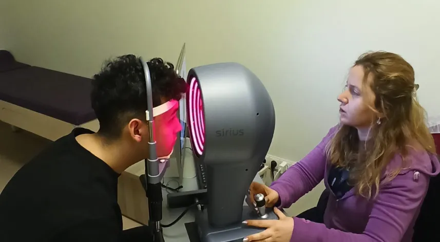  Kornea rahatsızlıklarına karşı yeni ameliyat yöntemi uygulanıyor