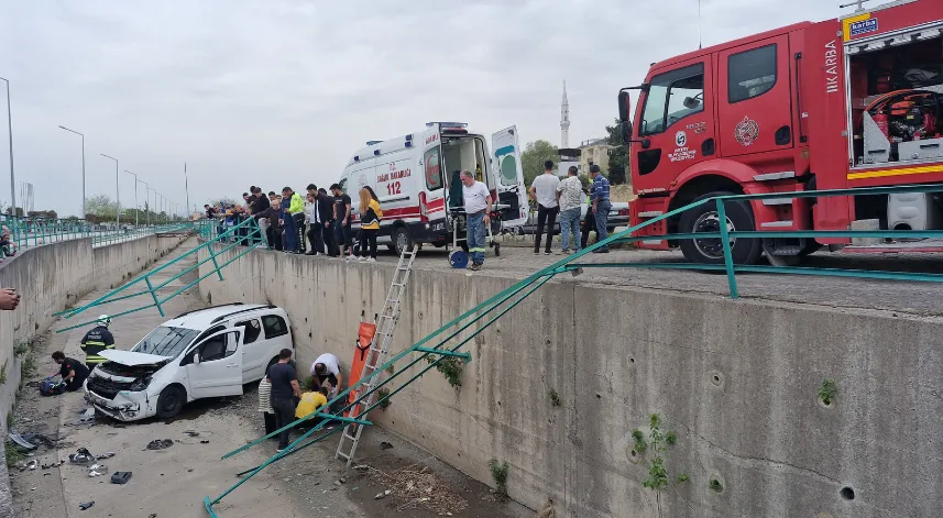 Fren yerine gaza bastı!