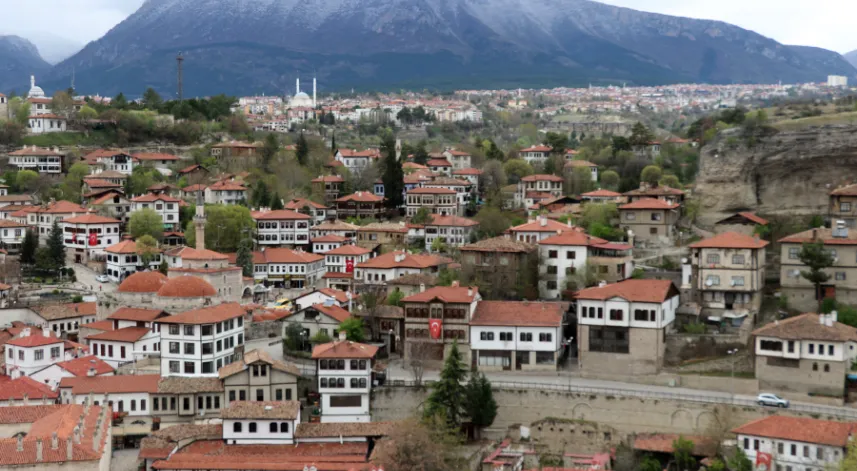 Safranbolu sezonu bayram bereketiyle karşıladı