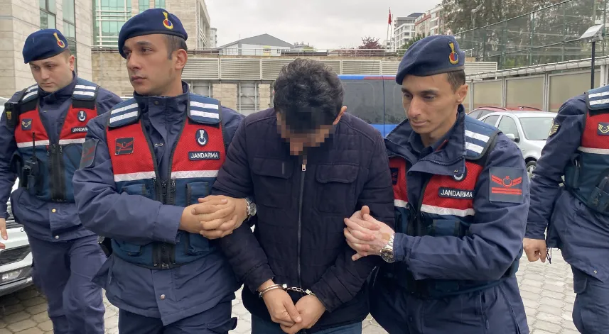 Ev ve iş yerlerinde uyuşturucu ele geçirilen 2 şüpheliye gözaltı