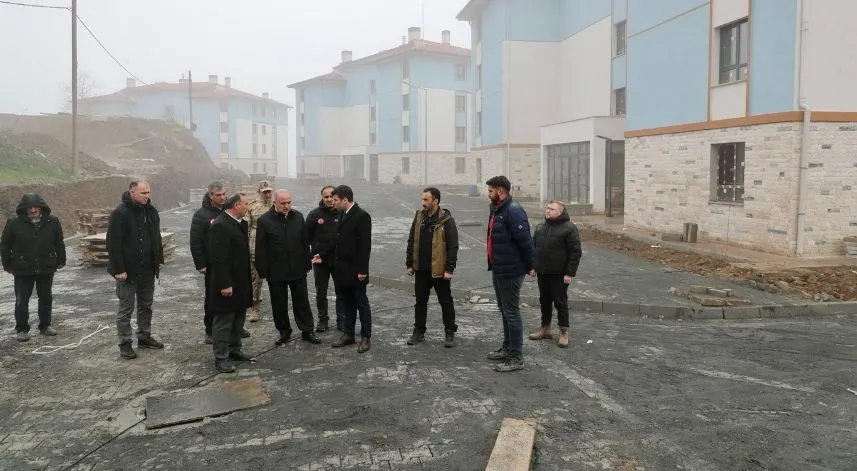 Ordu Valisi Erol, Aybastı'da afet konutlarını inceledi