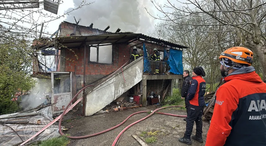 Yalnız yaşadığı evde çıkan yangında öldü