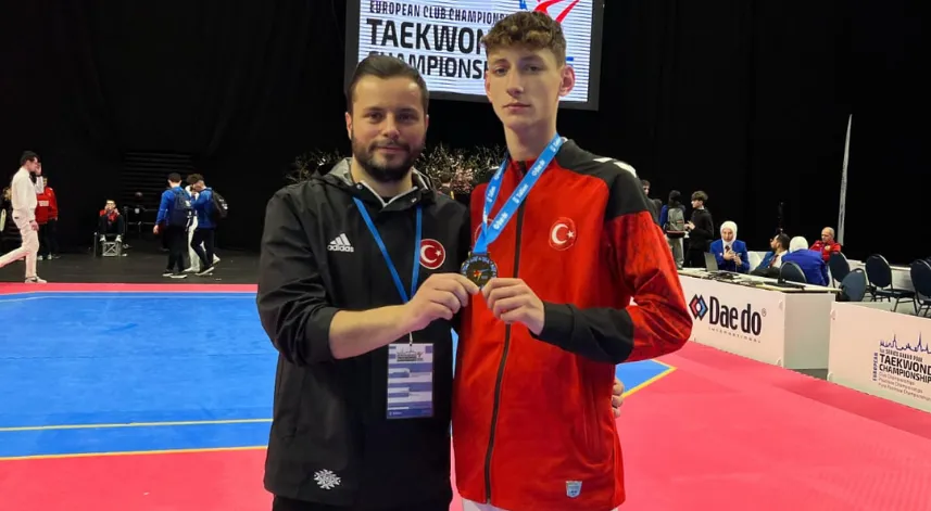 Rizeli milli tekvandocu Avrupa'nın zirvesinde