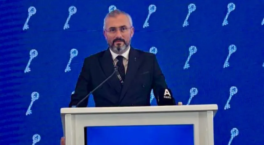 Kutanoğlu'ndan yaş çay alım fiyatı açıklaması