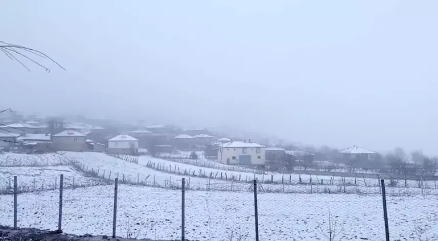 Amasya'nın yüksek kesimlerinde kar yağışı etkili oluyor