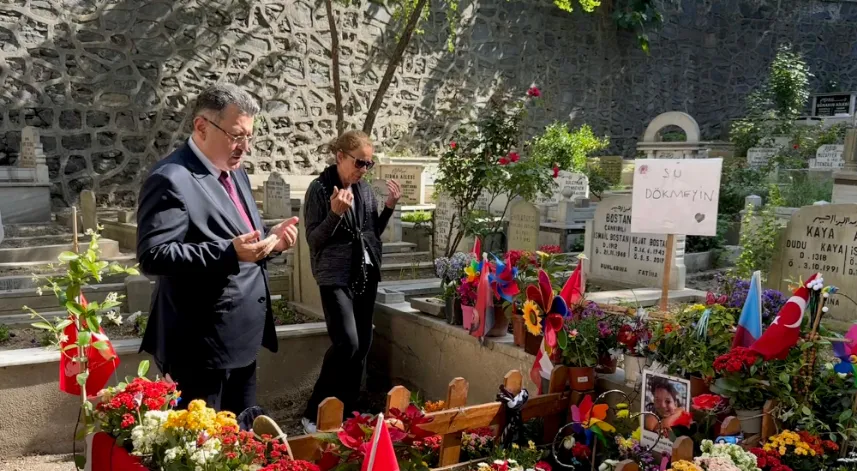 Trabzon Büyükşehir Belediye Başkanı Genç'ten, Mattia Ahmet Minguzzi'nin kabrine ziyaret