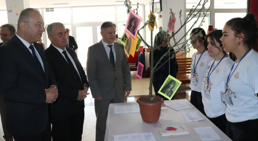 Ordu'da TÜBİTAK 4006 Bilim Fuarı açıldı