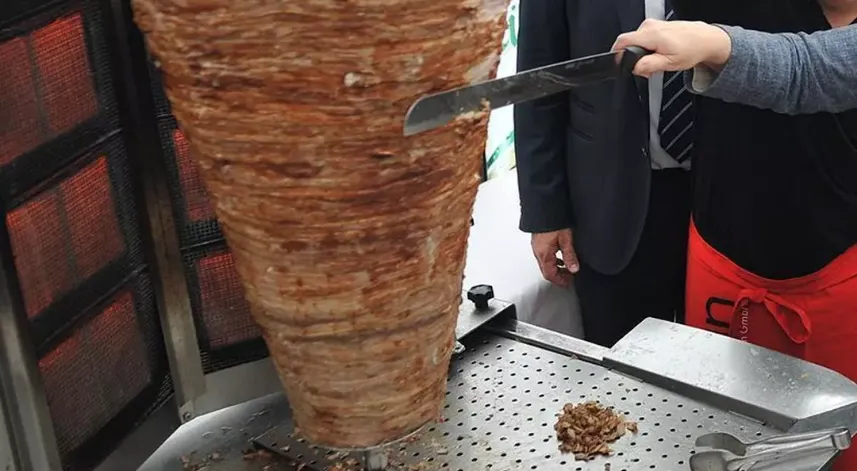 Samsun’da 126 işçi yediği tavuktan zehirlendi