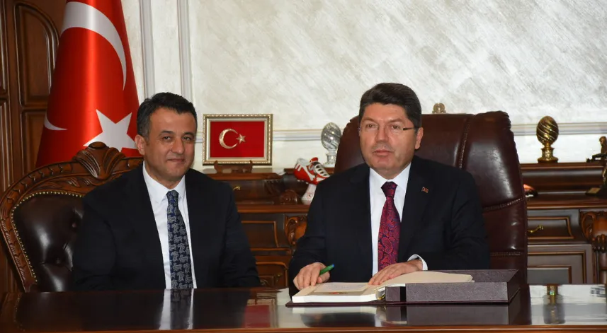 Adalet Bakanı Yılmaz Tunç, Samsun'da belediyeye ziyarette bulundu