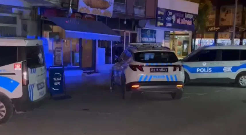 Tartıştığı husumetlisini tabancayla bacağından vurdu