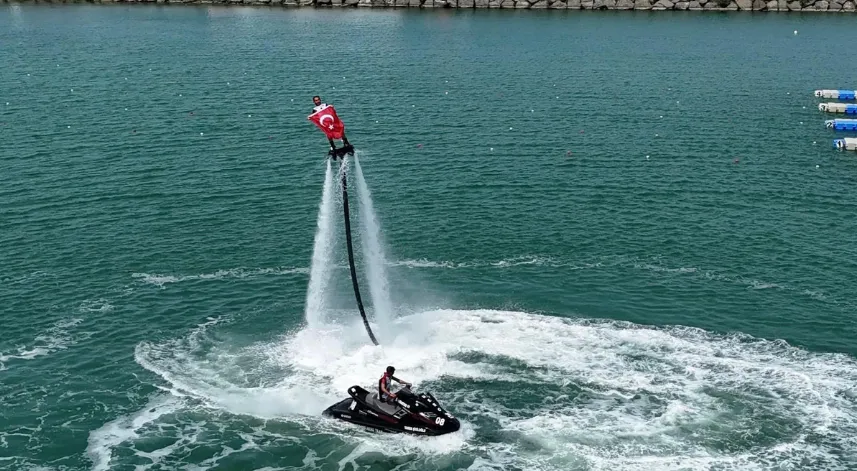 Karadeniz’in en büyük ‘Uluslararası Su Sporları Festivali’ tamamlandı