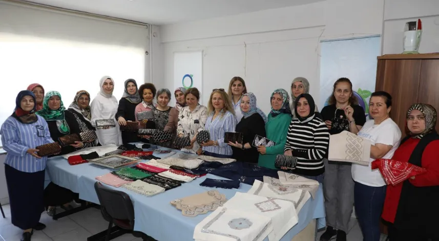 Hobi olarak başladılar şimdi siparişe yetişemiyorlar