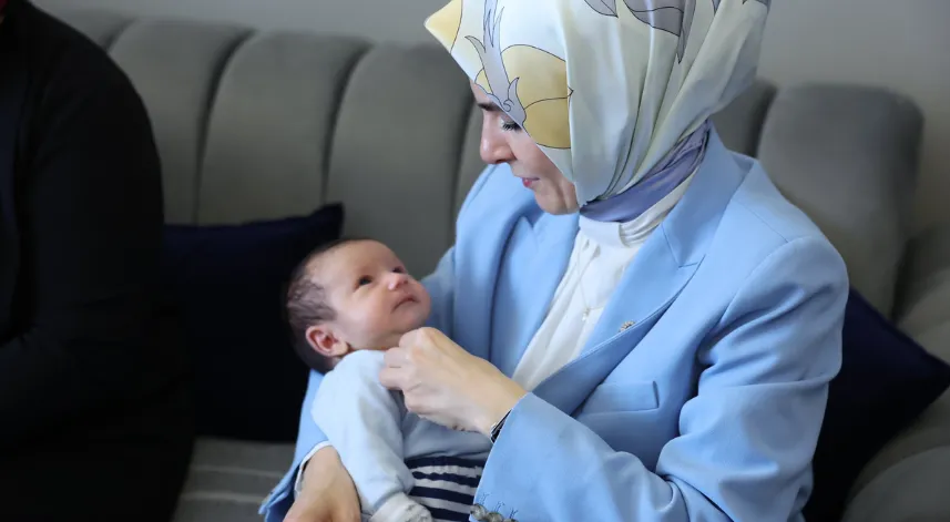 Bakan Göktaş: Doğum yardımları bugün itibarıyla annelerin hesabına aktarılıyor