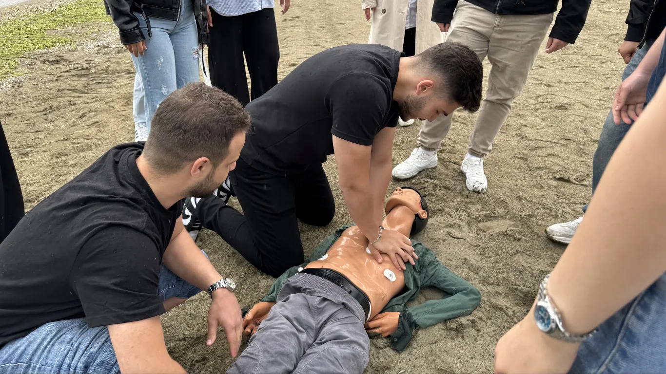 Boğulmalara karşı zamanla yarışan sağlık ekipleri tatbikatlarla zinde kalıyor