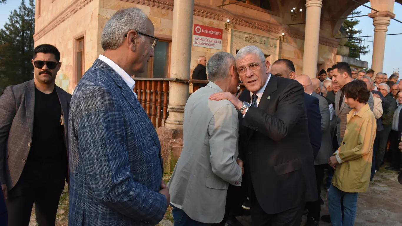 İYİ Parti Genel Başkanı Dervişoğlu, Ordu'da bayram namazının ardından konuştu