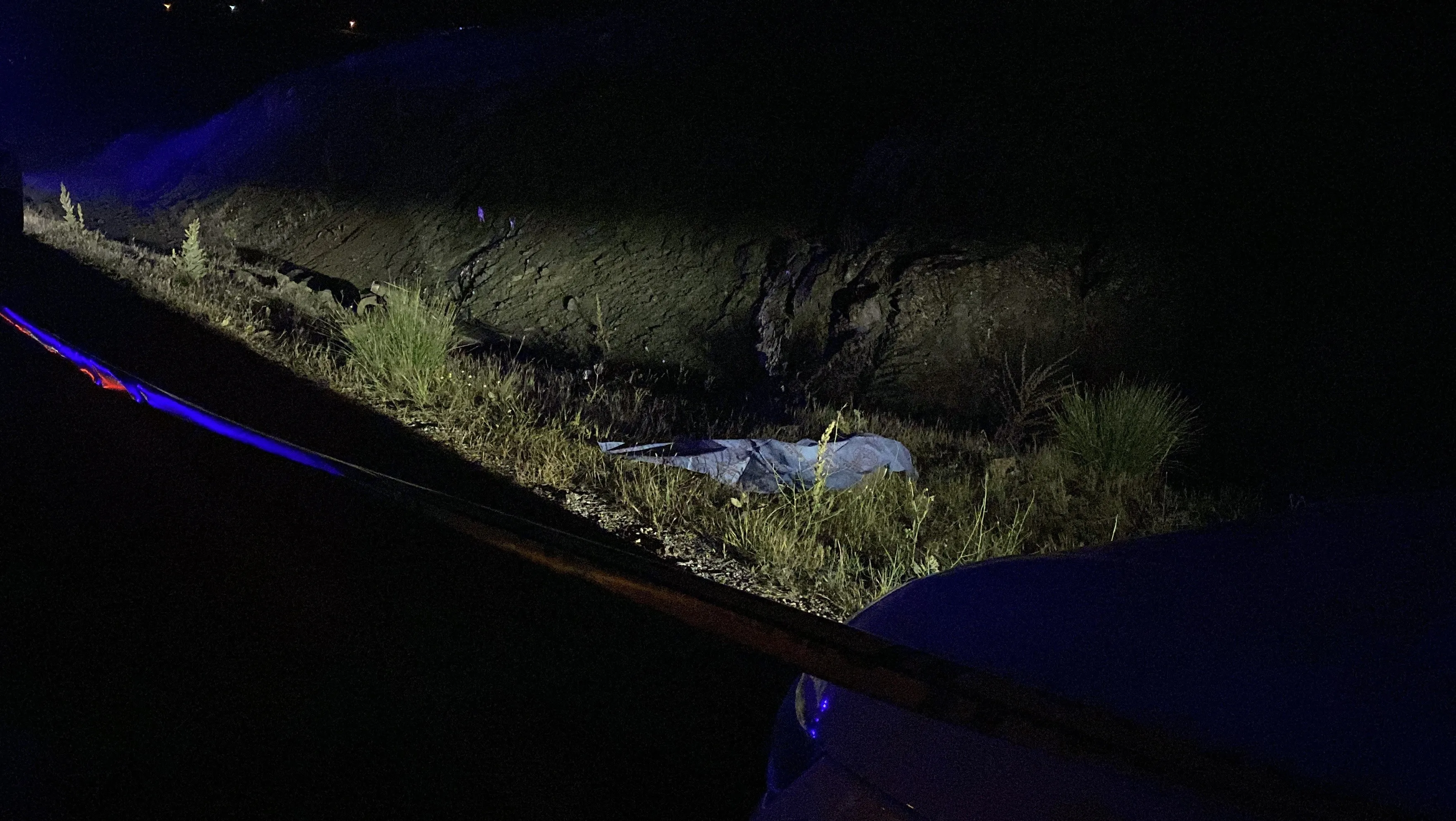 Motosiklet şarampole devrildi: 1 ölü, 1 yaralı