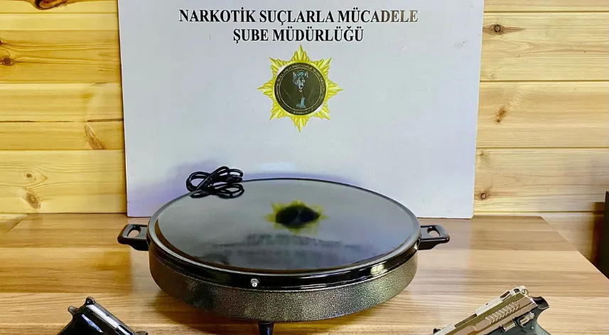 Samsun'da elektrikli ocak içine gizlenmiş silah ele geçirildi, 2 zanlı yakalandı